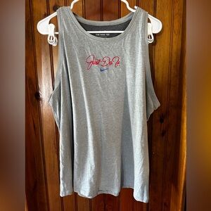 Women’s gray sleeveless Nike tank top red blue‎